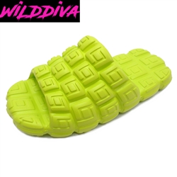 FRENDA-01 WHOLESALE WOMEN'S SLIPPER SLIDES