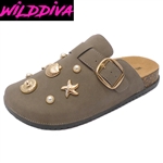 MATCHA-56 WHOLESALE WOMEN'S FASHION FOOTBED CLOG SANDALS